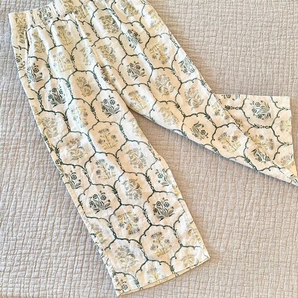 Rachel Zoe Floral Wide-Leg Linen Pants in Cream & Gray Floral Geometric Pattern - Picture 2 of 9